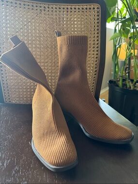 Everlane Brown Ribbed Knit Sock Ankle Booties (Everlane Glove Boot)